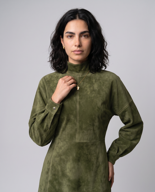 SIRA-Vestido de ante con cuello alto y flecos