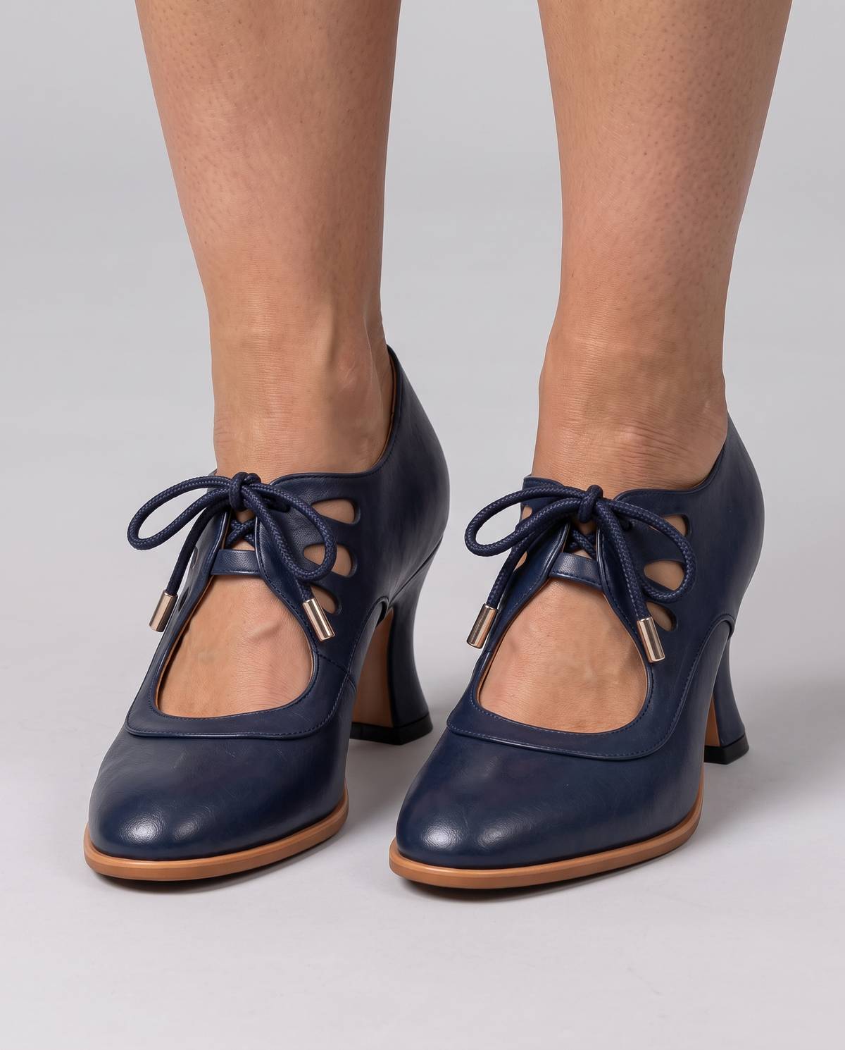 AUDREY- Tacones con cordones